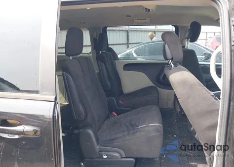 2013 Dodge Grand Caravan Sxt z USA, uszkodzony, nr VIN 2C4RDGCG5DR637409